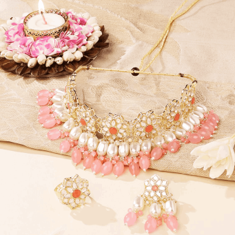 Collares y Pendientes